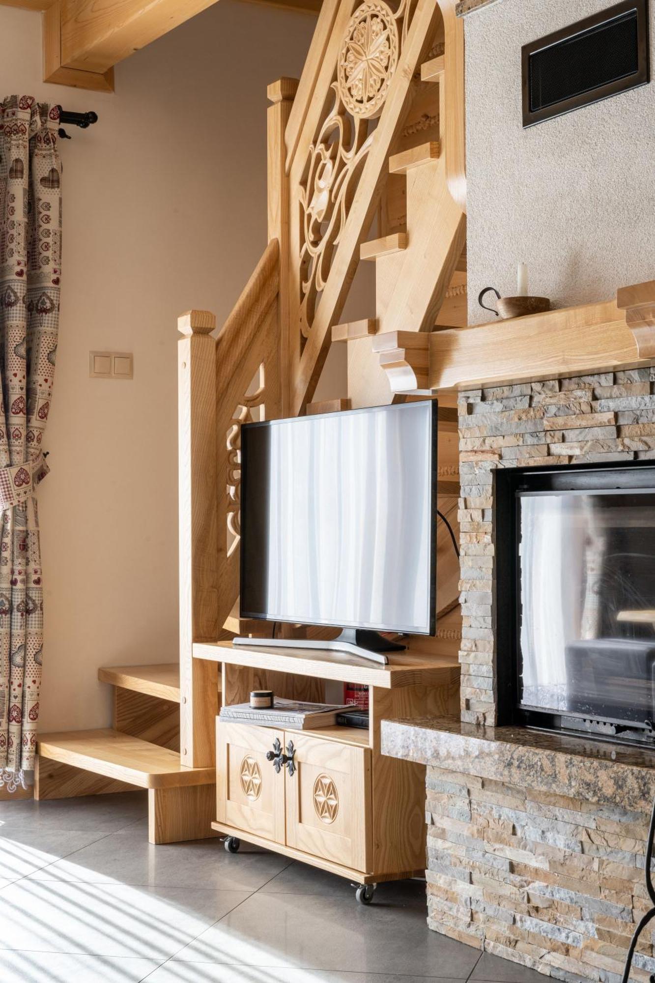 Chalet Lux-house & Jacuzzi Sauna