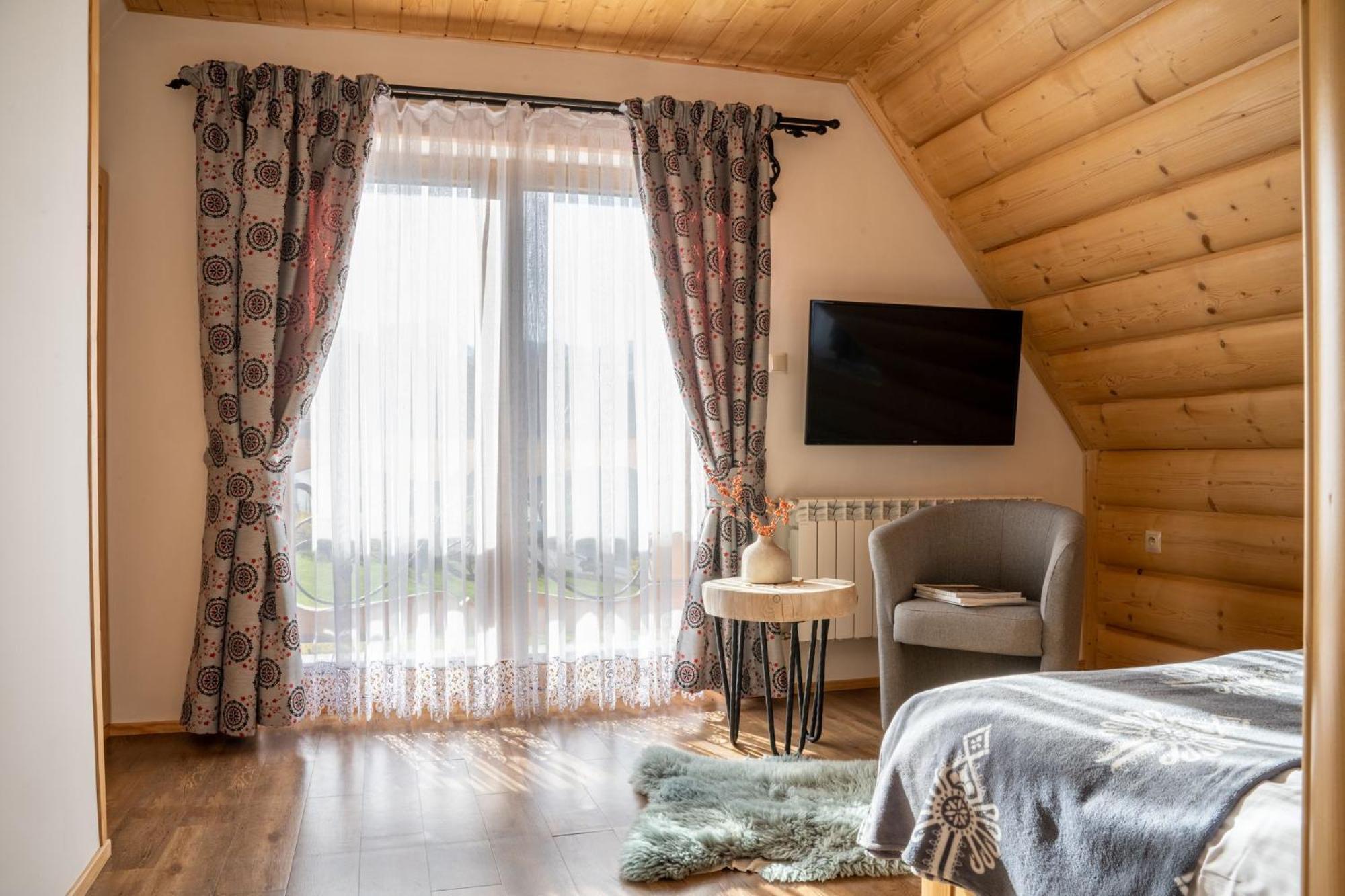 Chalet Lux-house & Jacuzzi Sauna Zakopane